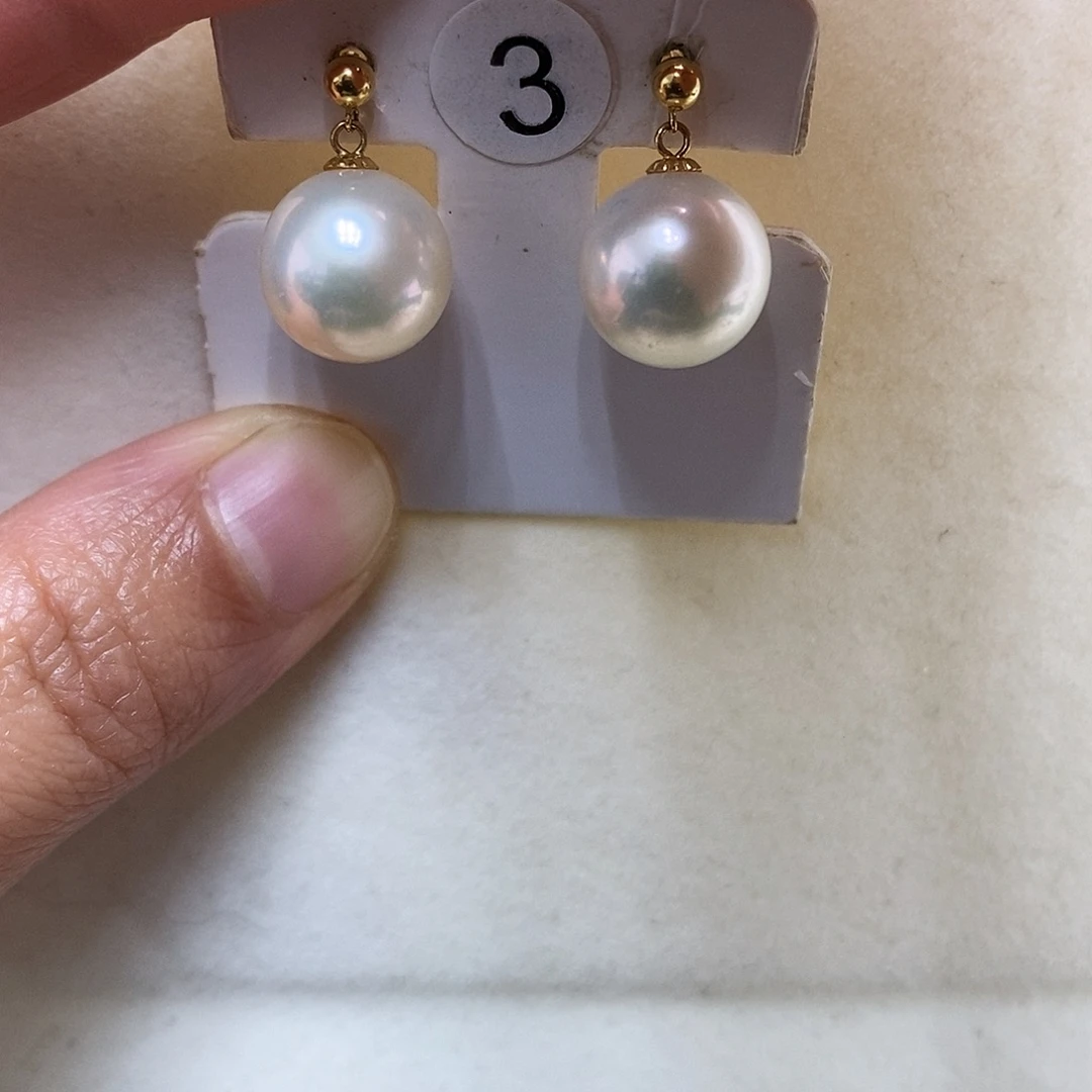 耳饰18K金镶嵌淡水珍珠