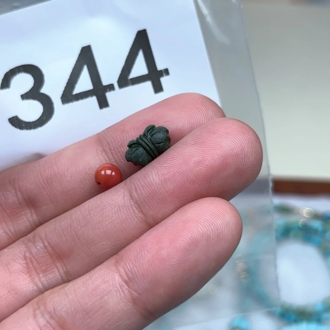 南红玛瑙未镶嵌珠宝奇石