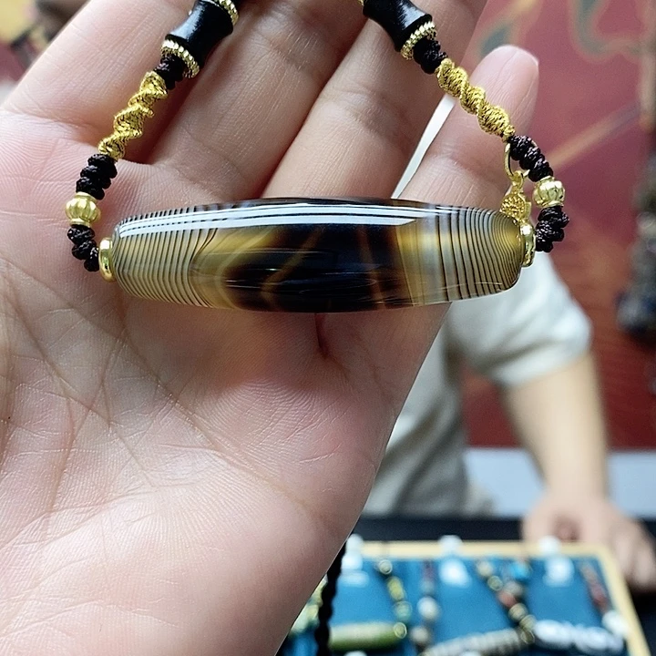 玛瑙/玉髓颈饰合金