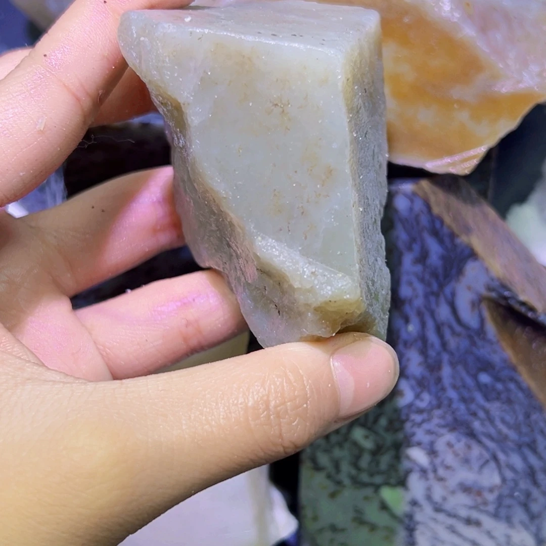 和田玉（糖玉）未镶嵌珠宝半成品