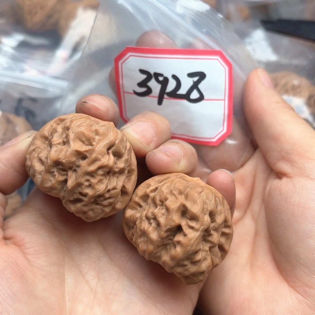 文玩核桃吊坠刘****舞蛤蟆