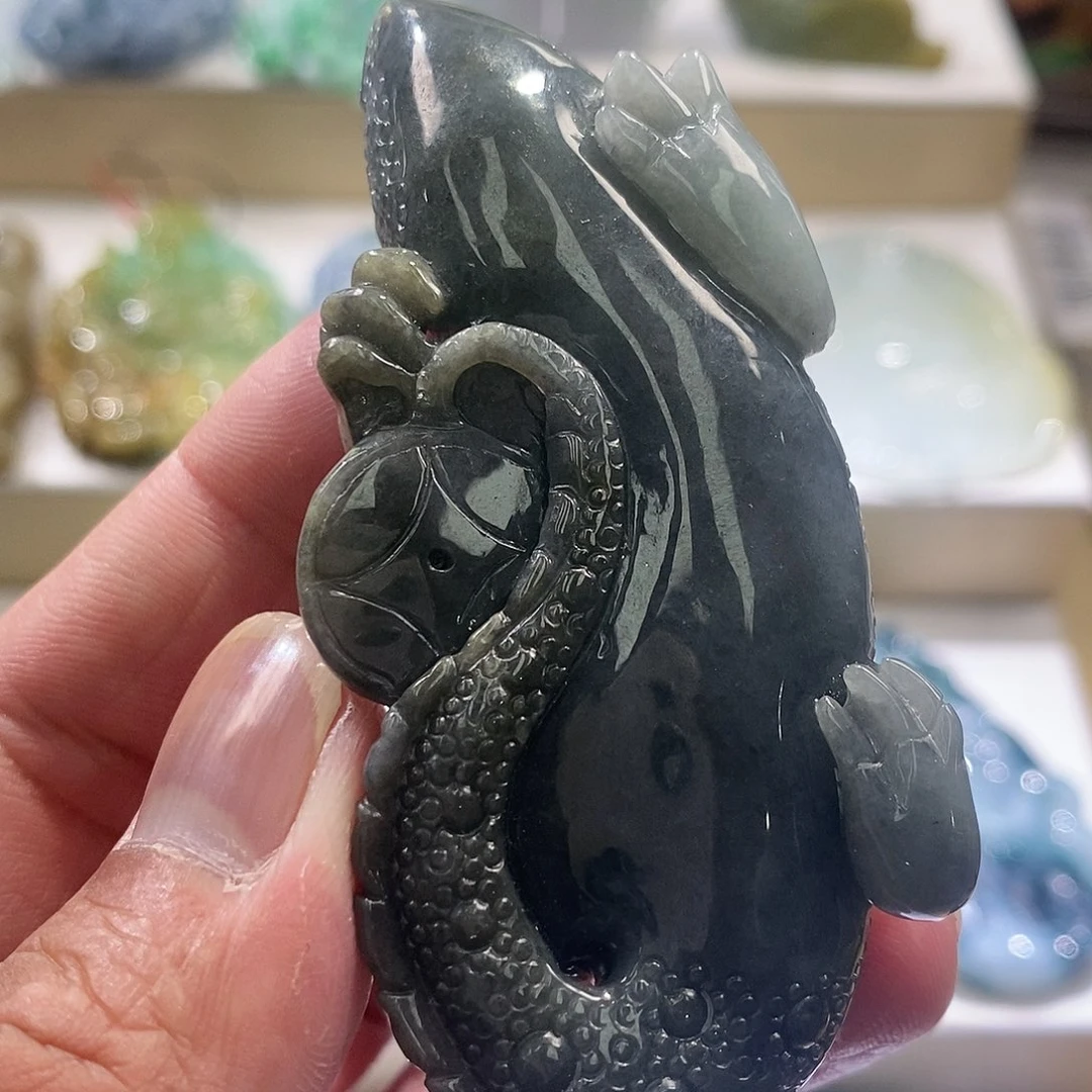 【闪购商品】翡翠颈饰未镶嵌11111111111111