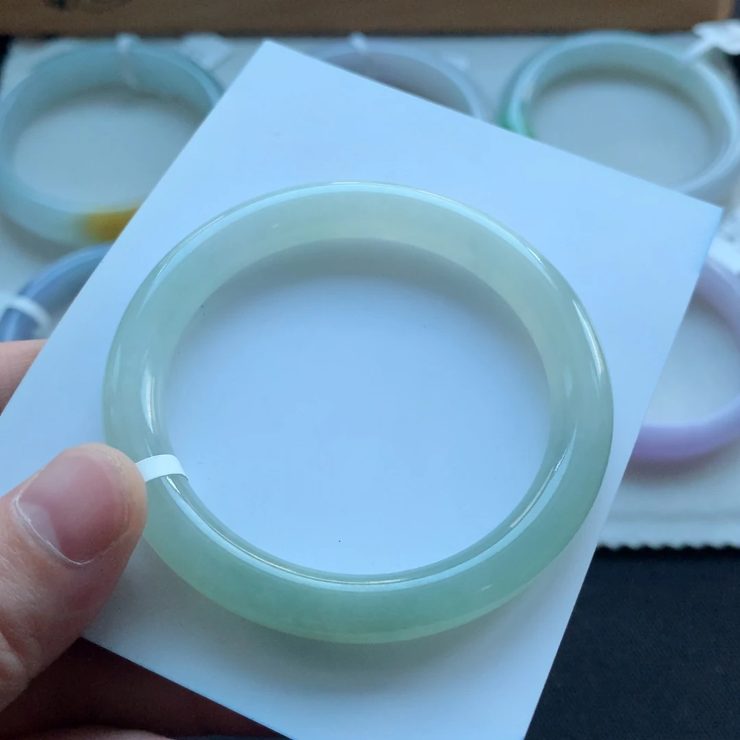 翡翠未镶嵌手镯3号52圆