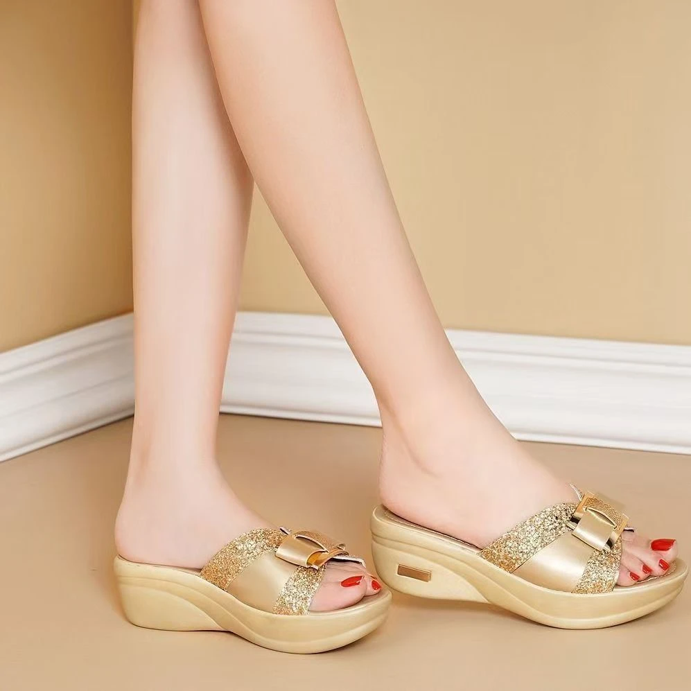 新款拖鞋坡跟厚底防水台一字拖外穿轻便舒适防滑拖鞋新款亮片爆款