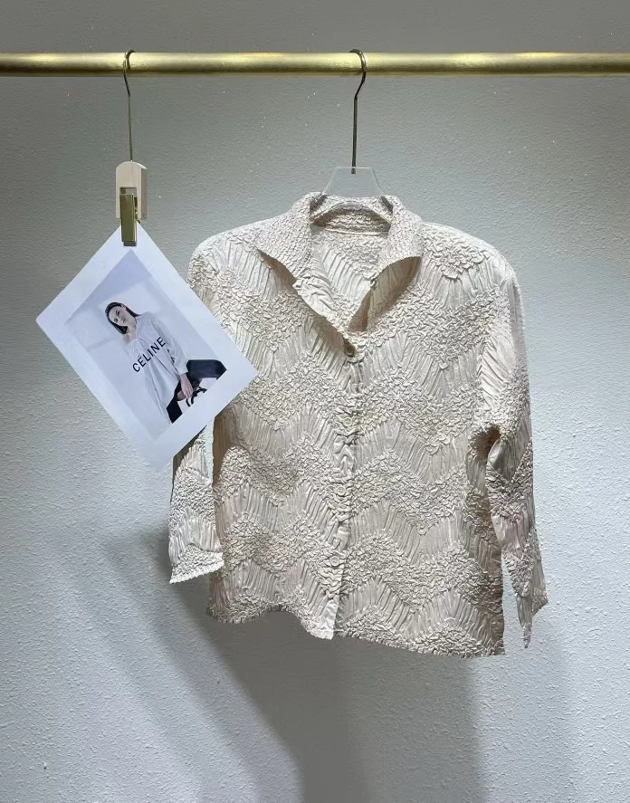 新品褶皱重工浮雕刺绣衬衣纯色开衫外套短款外搭