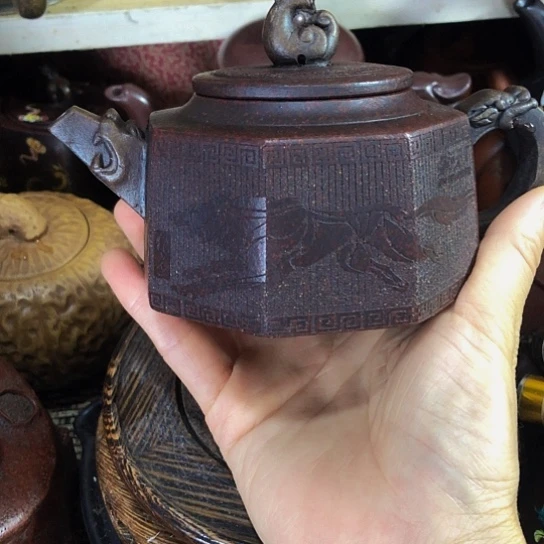 茶壶紫砂大家都喜欢的一把紫砂壶。