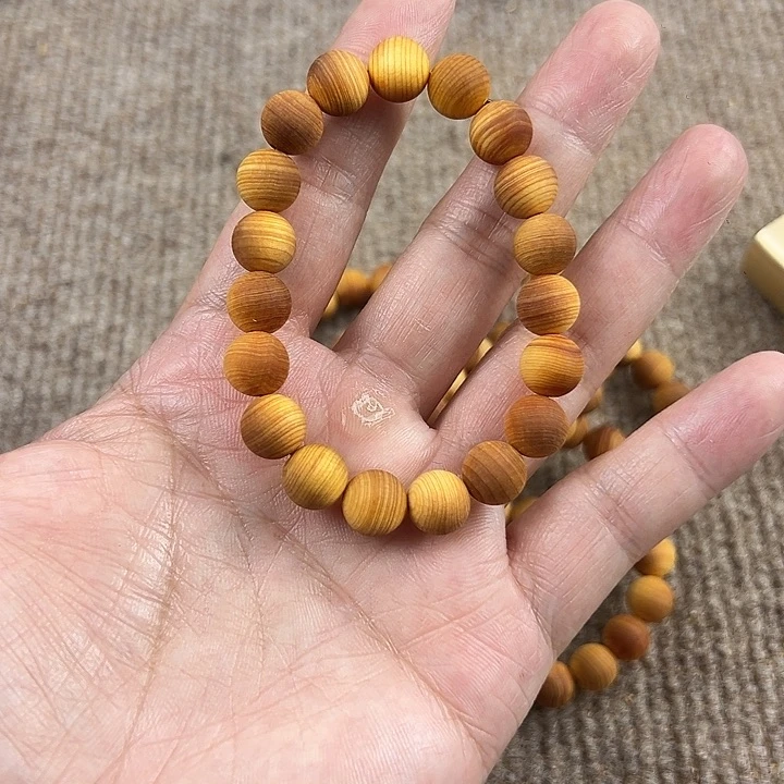 木太行崖柏1.0陈化。。。。。。。