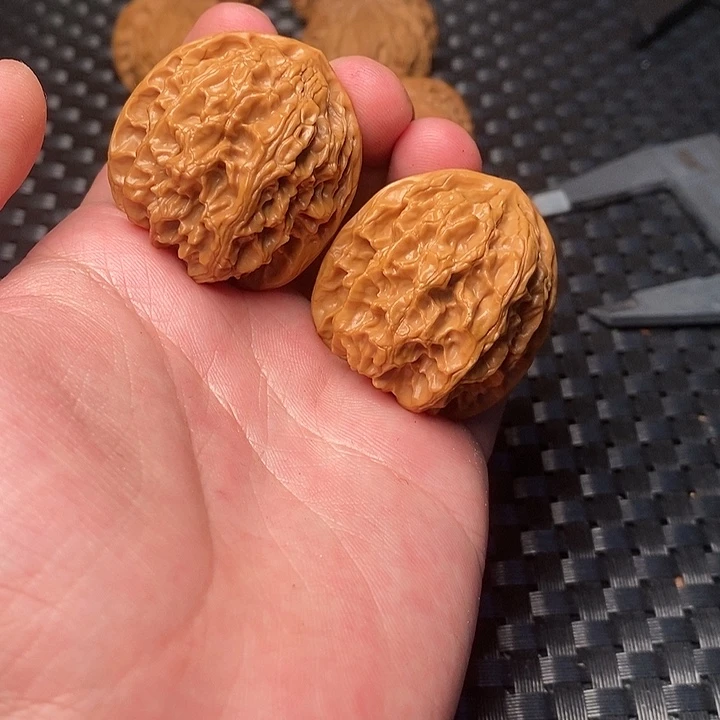 【闪购商品】文玩核桃吊坠明天