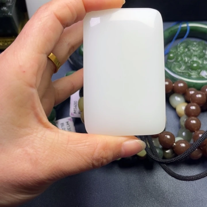 小***糖羊脂白无事牌面包牌