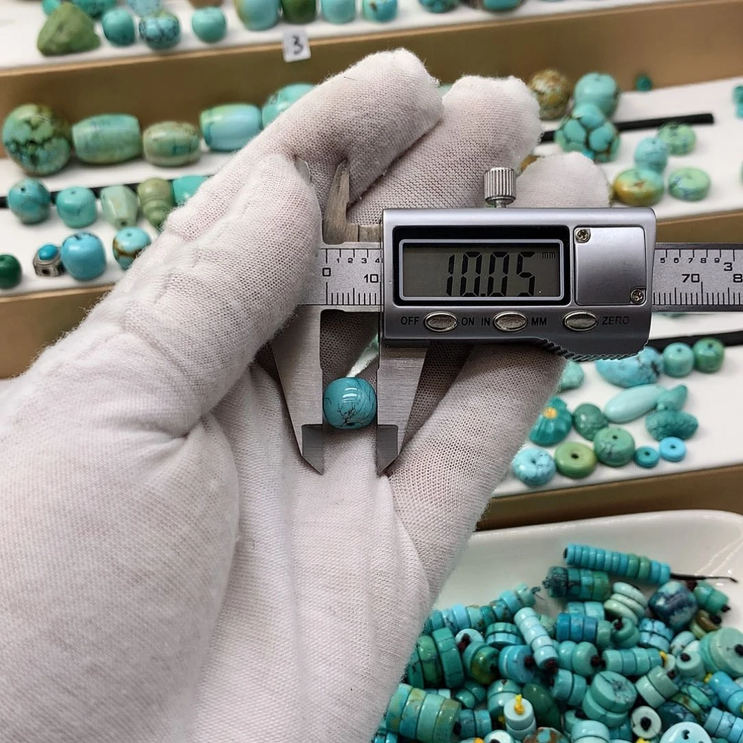 绿松石未镶嵌挂件