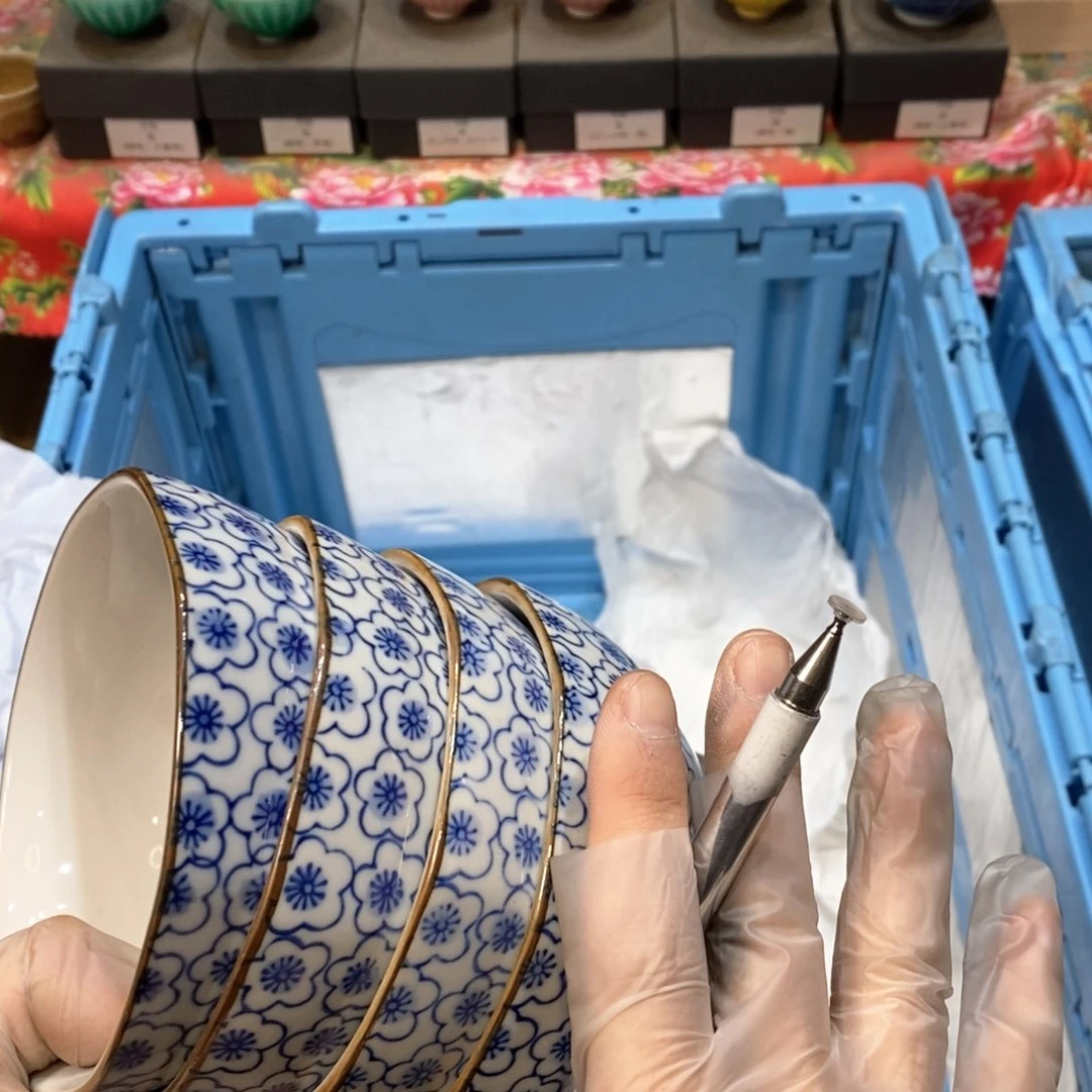 瓷片H***i几乎哈哈哈哈哈哈