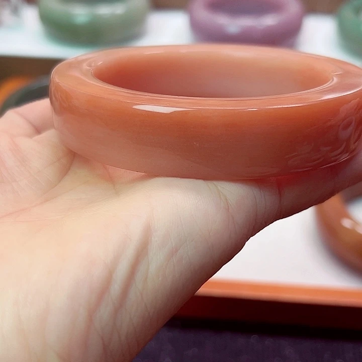 石英岩玉足银镶嵌手镯