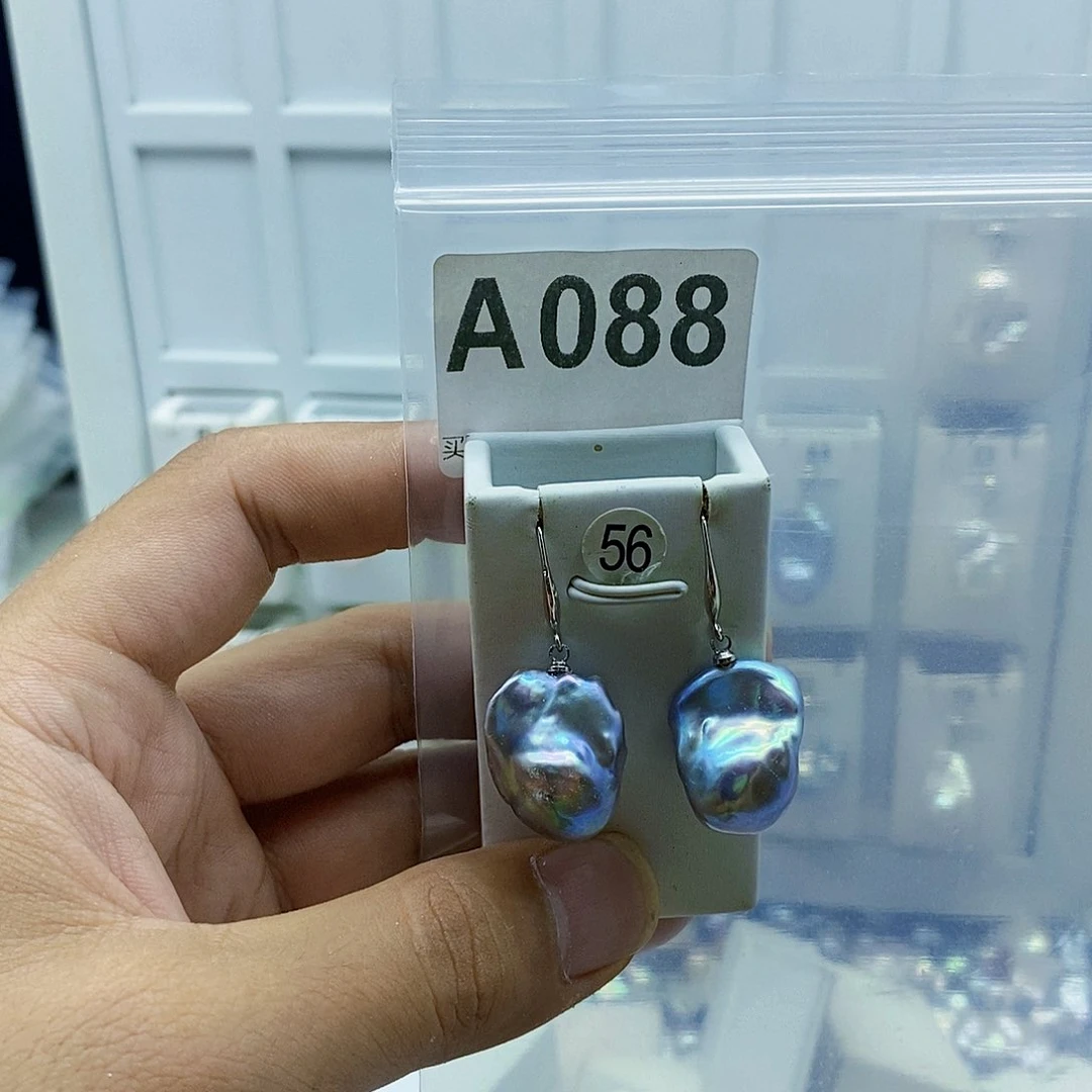 淡水珍珠合金颈饰