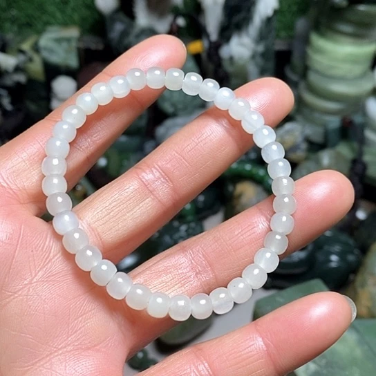 未镶嵌和田玉（糖玉）珠宝半成品