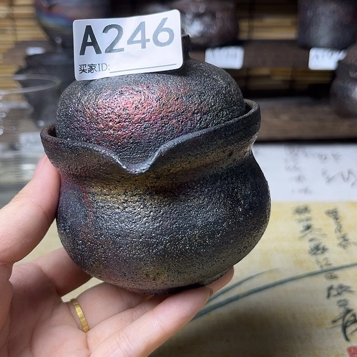 郉**哥荥经黑砂茶具泡菜坛