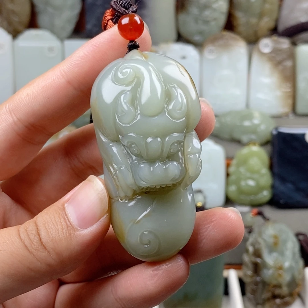 和田玉（糖玉）未镶嵌颈饰