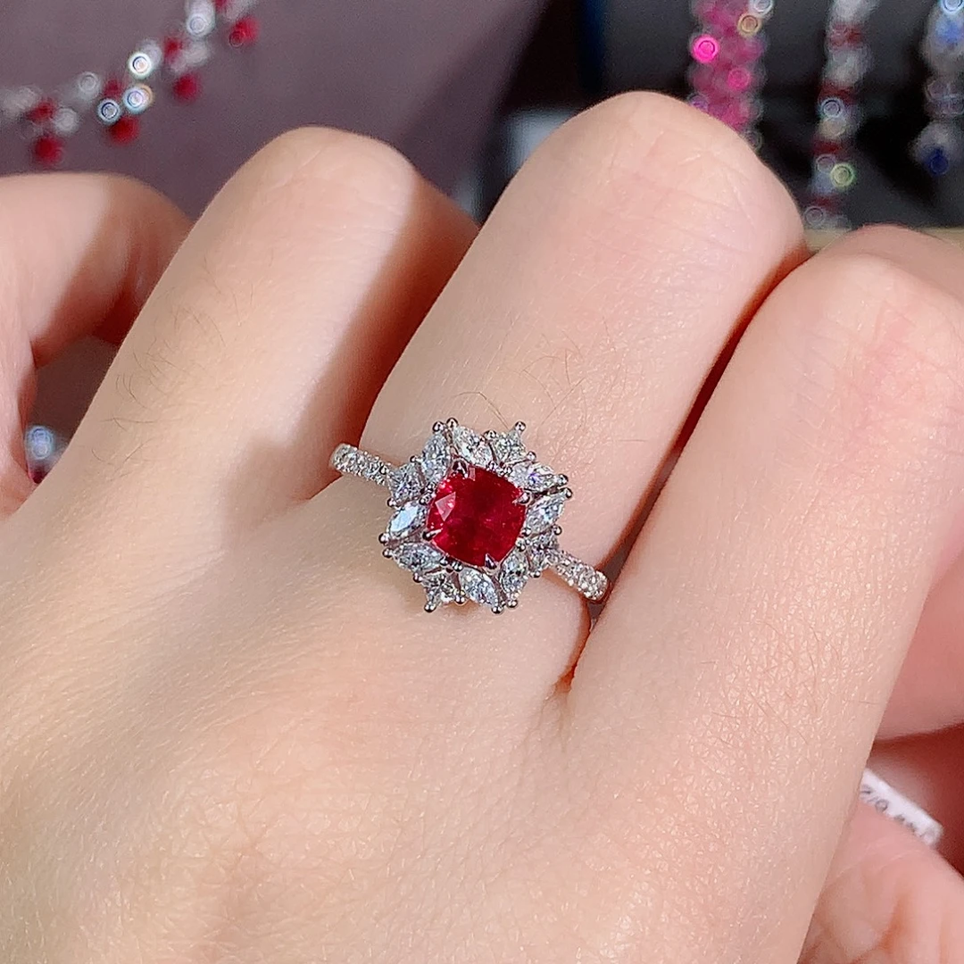 红宝石18K金镶嵌戒指1.03ct/天然宝石/七天无理由