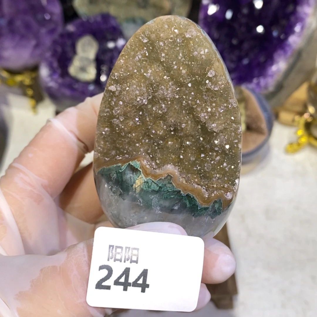 紫晶大型摆件（非配饰）未镶嵌