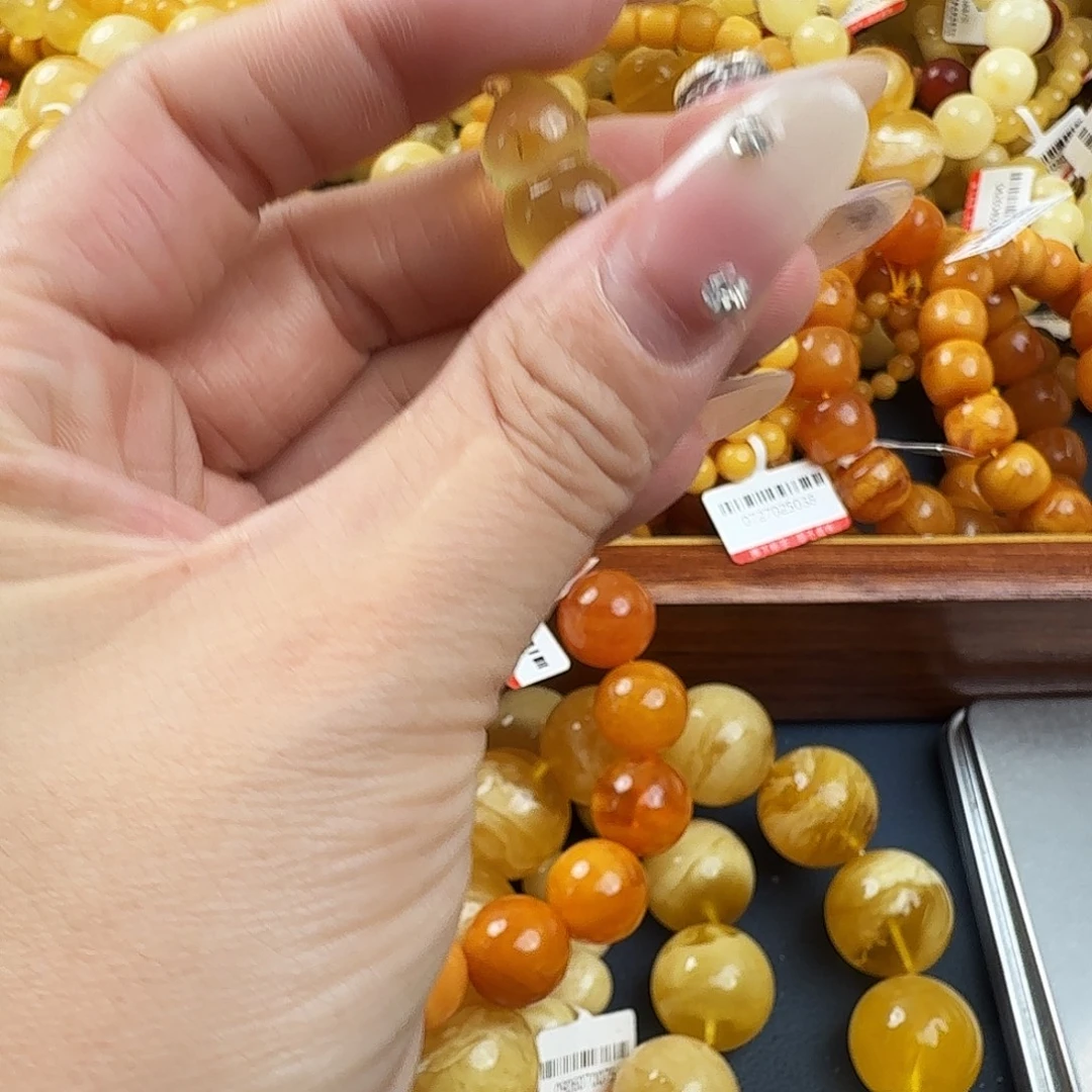 琥珀未镶嵌珠宝奇石