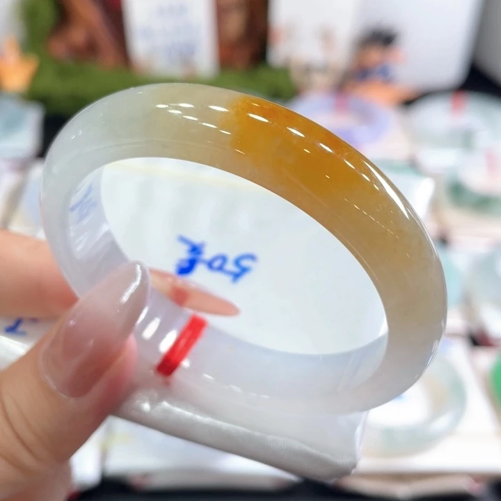 翡翠未镶嵌手镯50.4贵妃 能戴必收