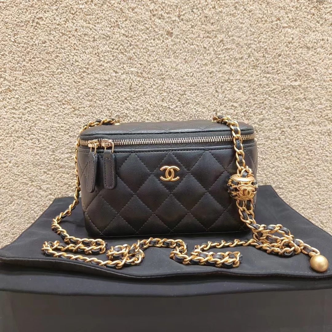 95新 Chanel/香奈儿 黑金核桃金秋化妆盒