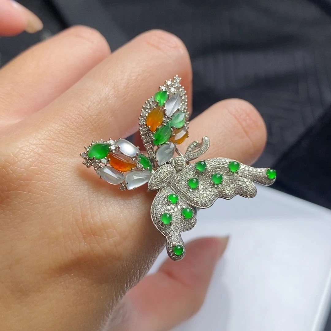 翡翠18K金镶嵌戒指多宝蝴蝶戒指吊坠胸针三用款