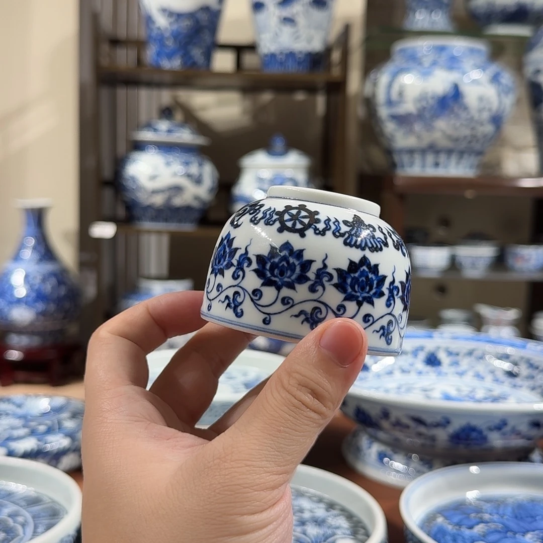 瓷摆件宇泽堂莲托八宝盖置