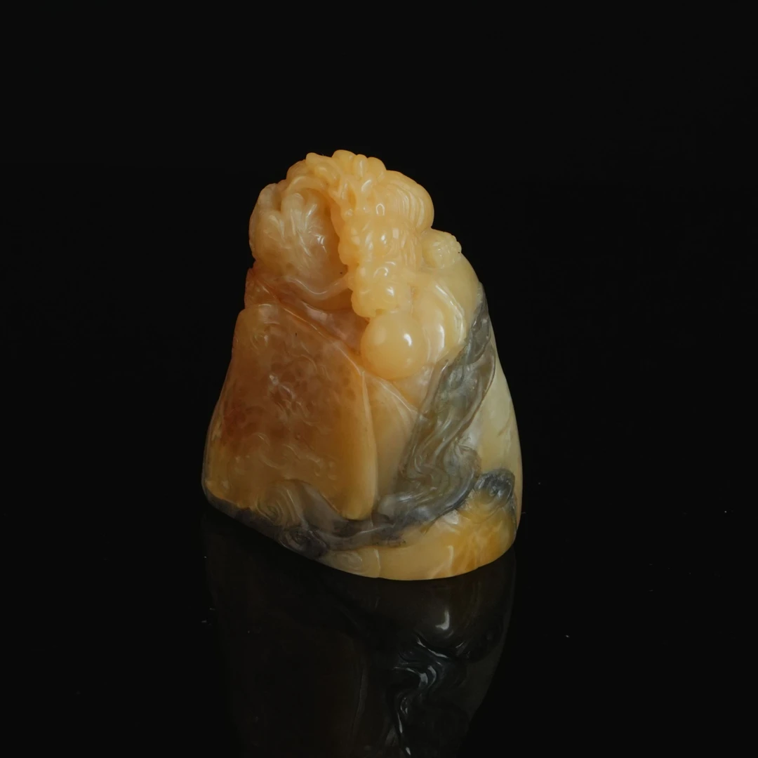 DY-C1362寿山 田黄石 龙腾四海 印章 51*33*57mm131.02g