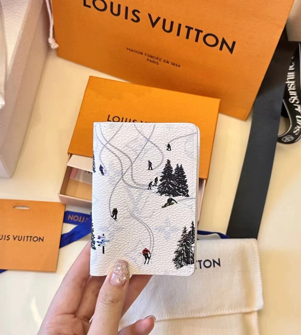 未使用 LouisVuitton/路易威登 白色滑雪卡包 11cm 16978267