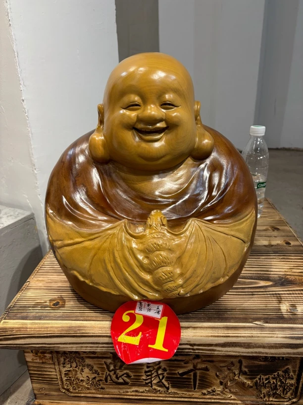 香樟木雕刻人物摆件