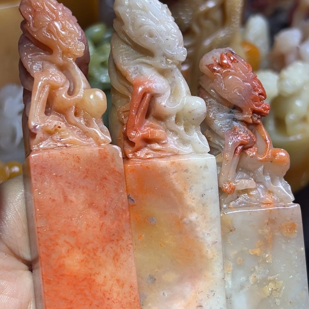 老挝石老挝石钮章