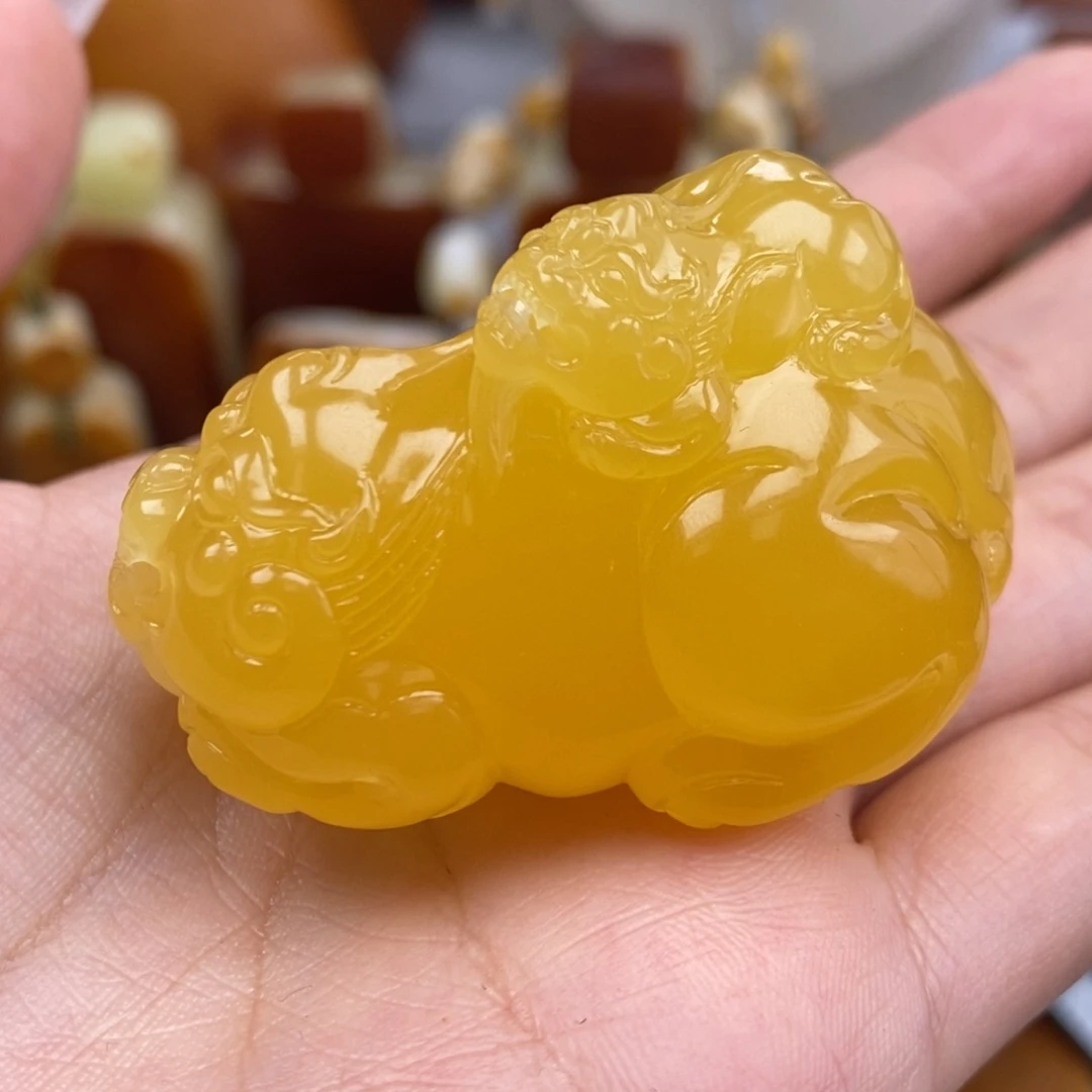 琥珀吊坠(赠链)未镶嵌