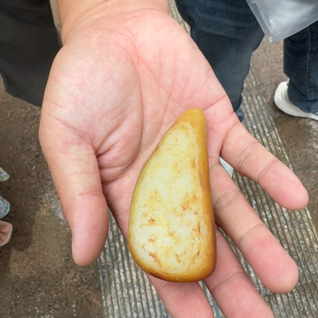 和田玉（糖玉）未镶嵌挂件