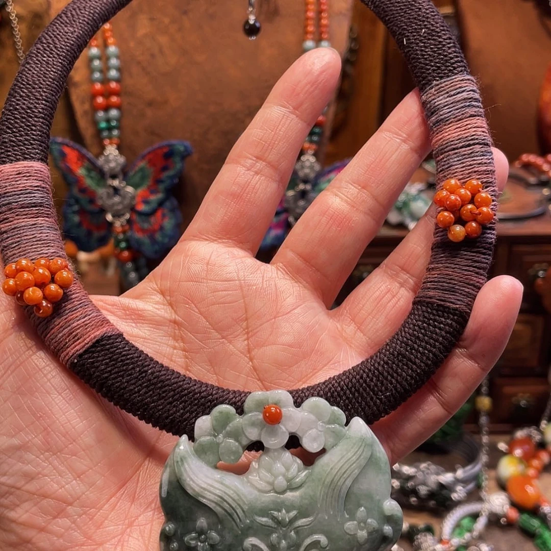 【闪购商品】吊坠(赠链)未镶嵌翡翠