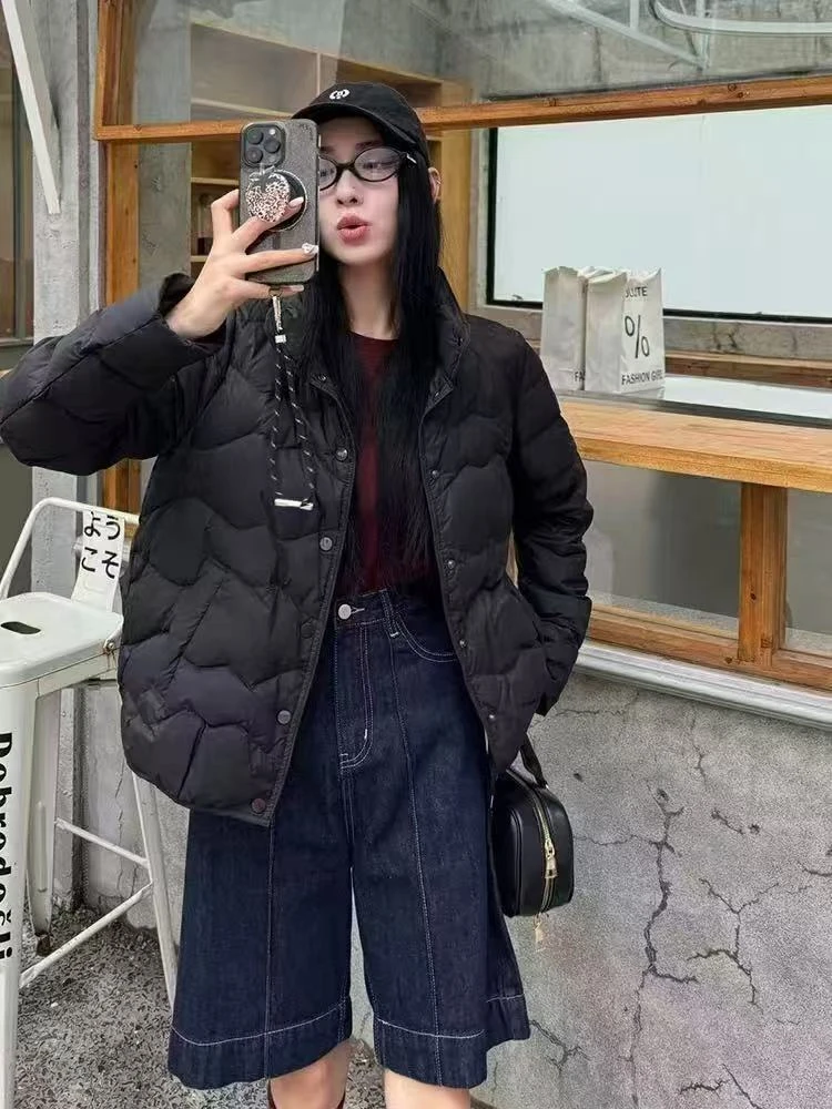 2025女短款时尚轻薄立领韩版小个子白鸭绒薄款羽绒服黑色冬季外套