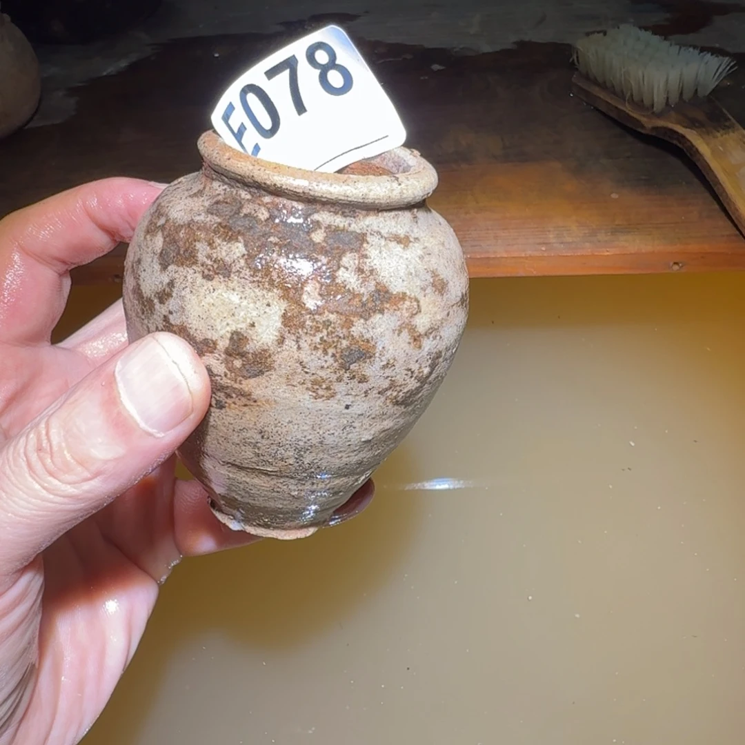 红***集其他漂亮的小瓷瓶子