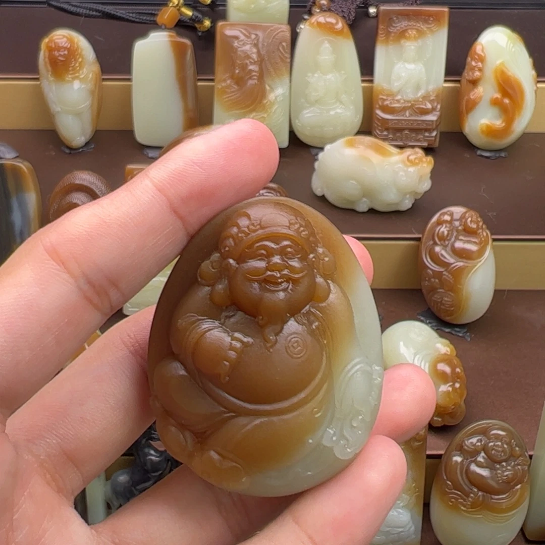 和田玉（糖玉）未镶嵌颈饰