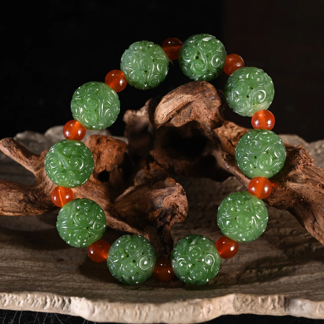 LOT8804 2510200042碧玉手串/保利