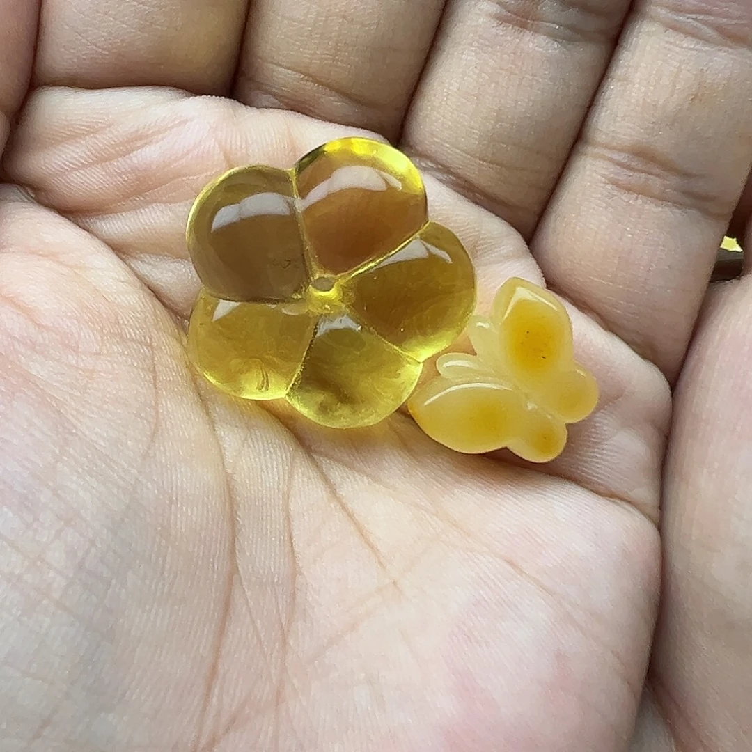 g***d琥珀未镶嵌珠宝奇石有钱花小熊