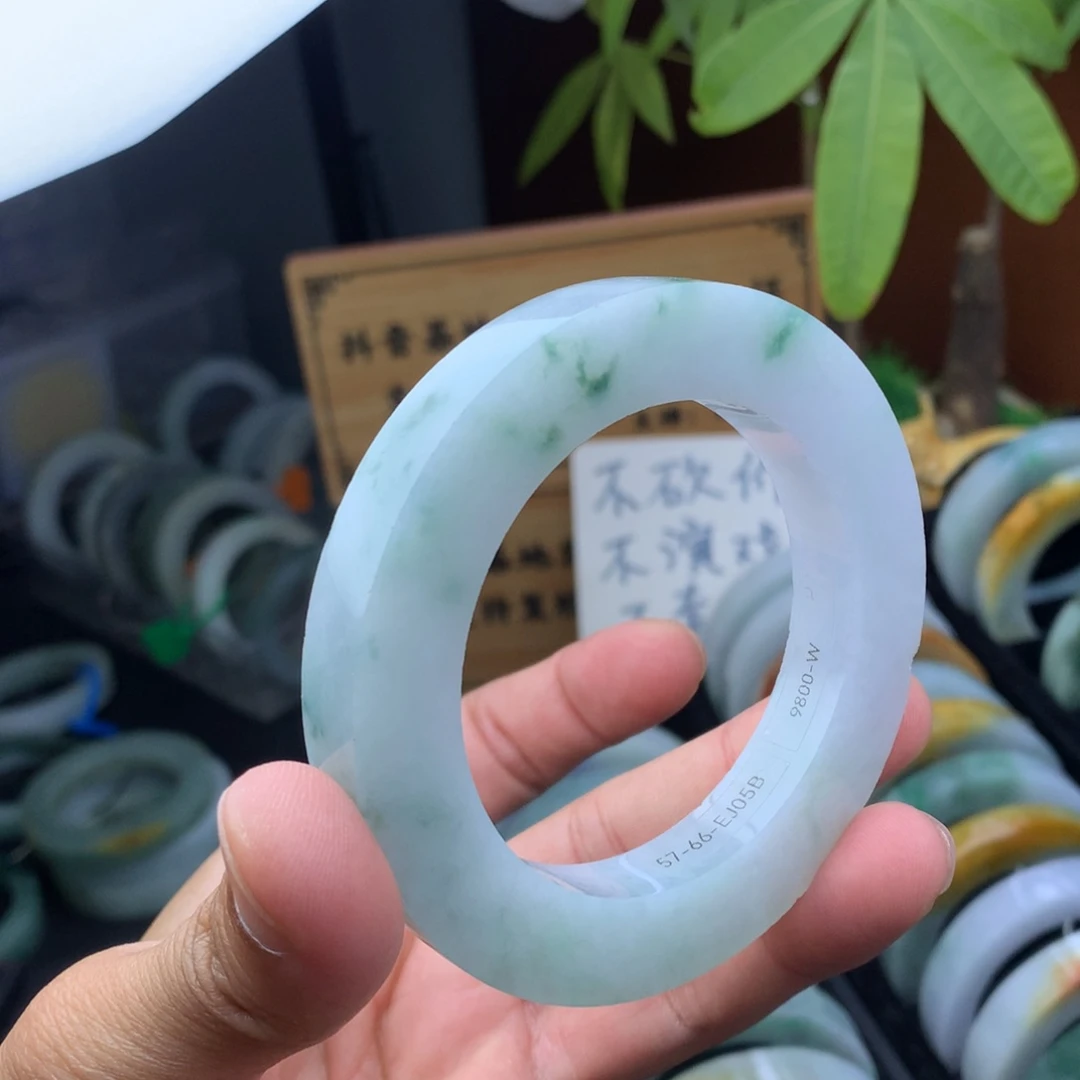 未镶嵌定制手镯定制翡翠定制手镯