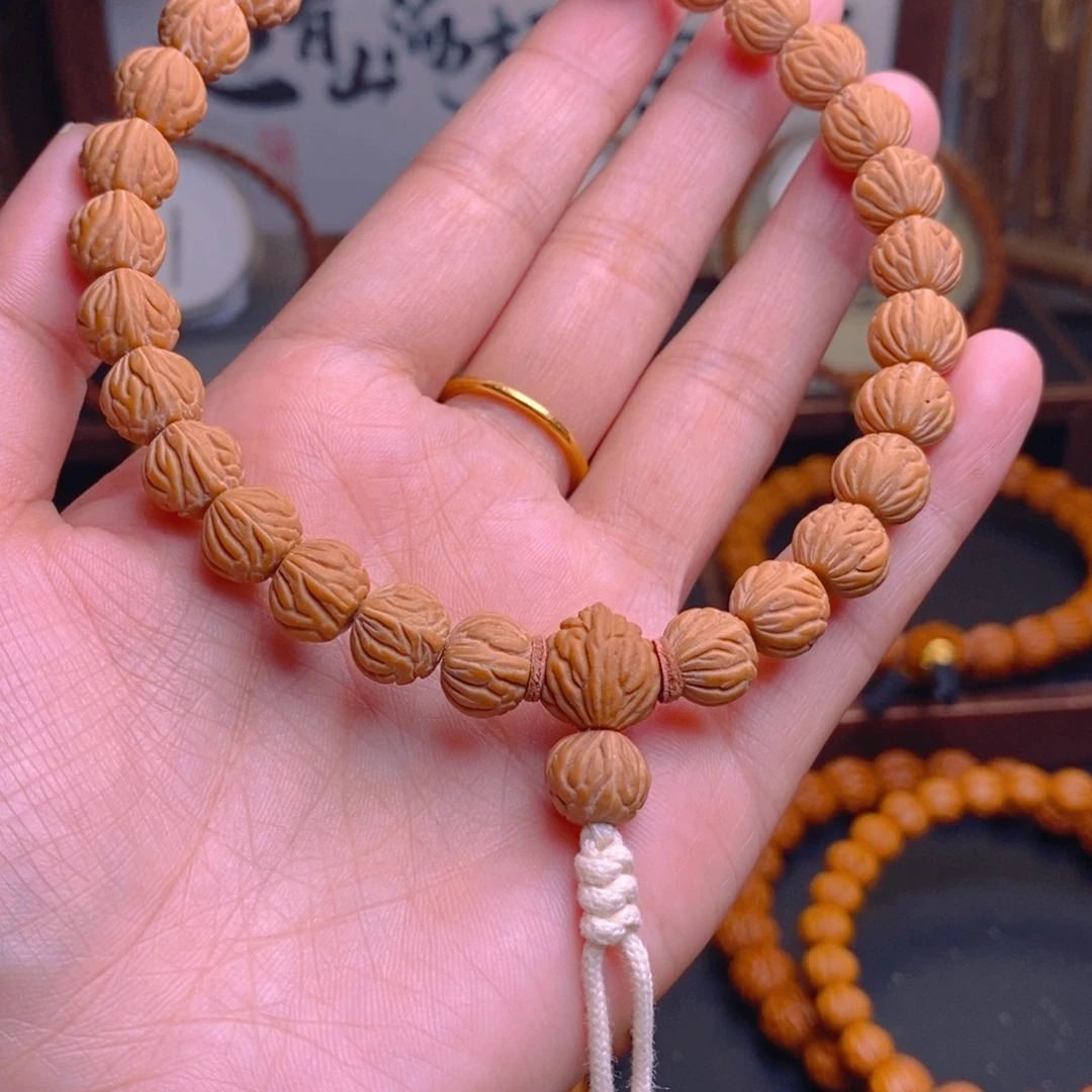 手串桃核龙纹桃核