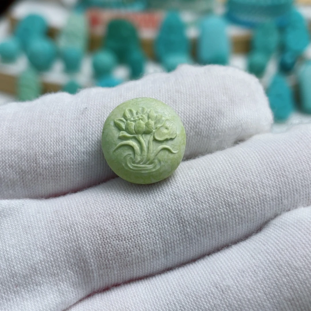 绿松石未镶嵌珠宝奇石