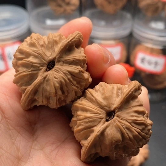 文玩核桃把件琦***气崔凯