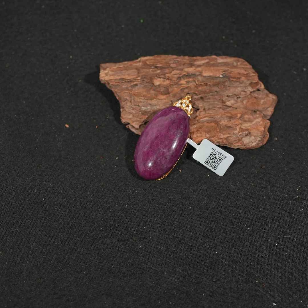 12.17香港王老板-红宝石吊坠2k579