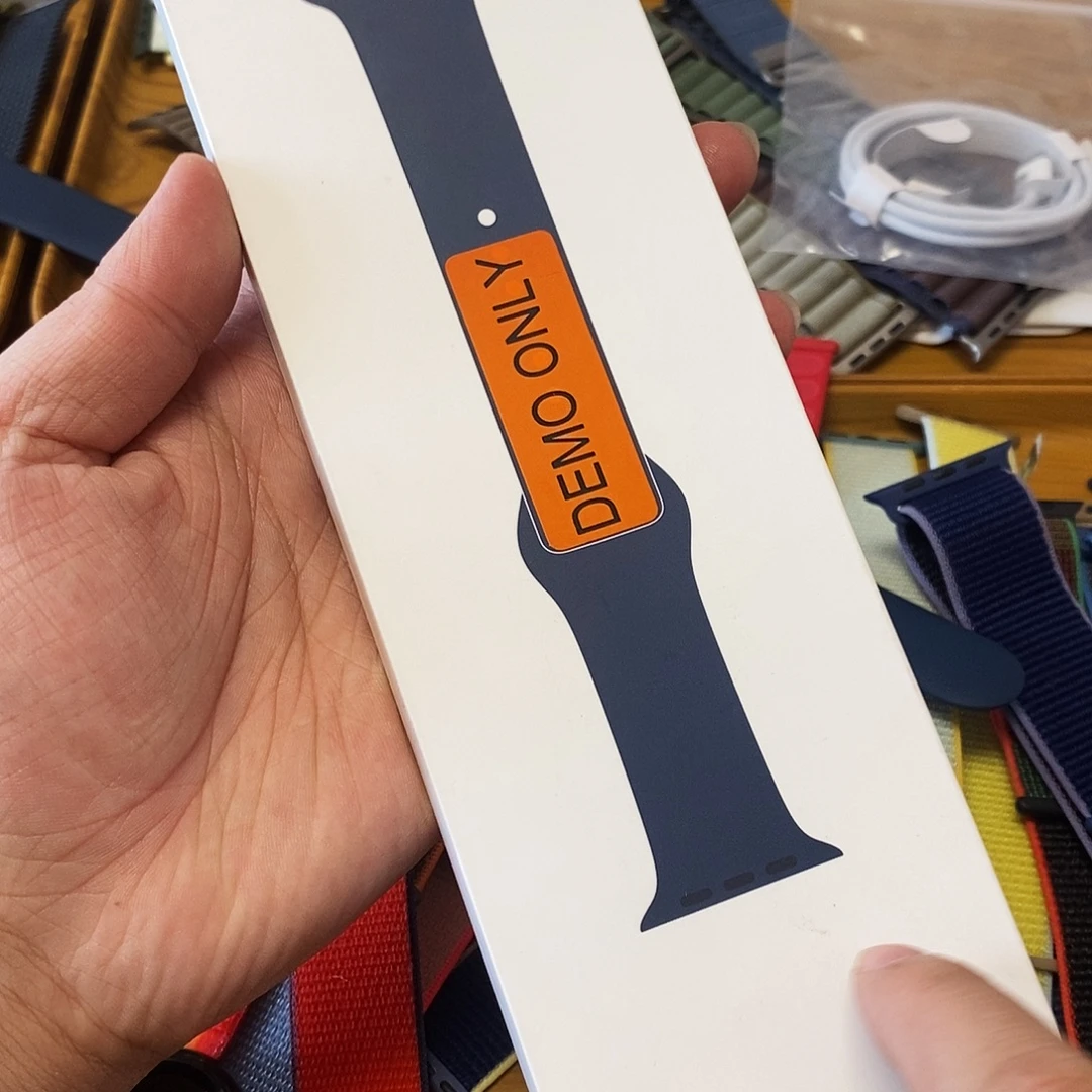 未拆封蓝色硅胶三节大表盘