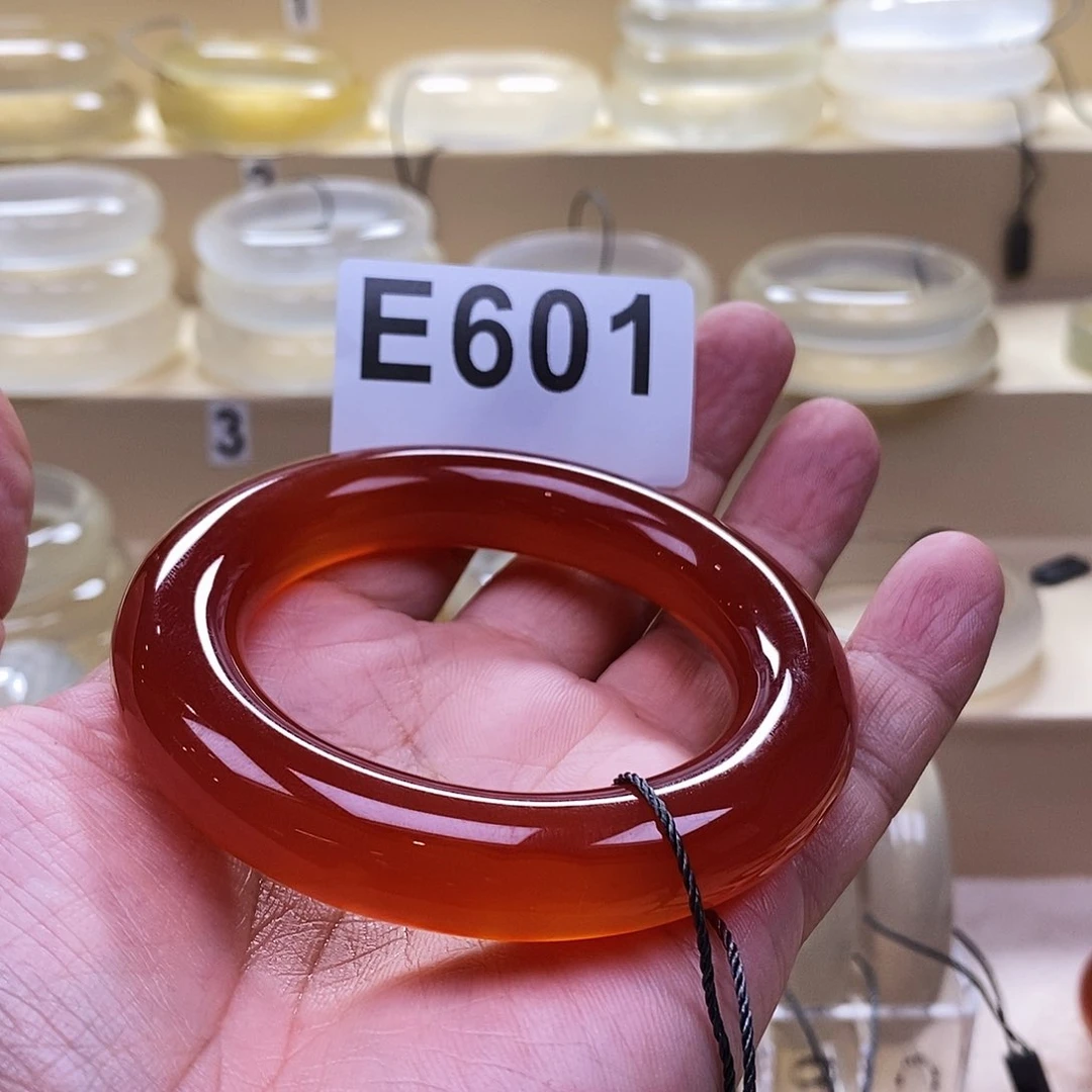 玛瑙/玉髓手镯未镶嵌追***我