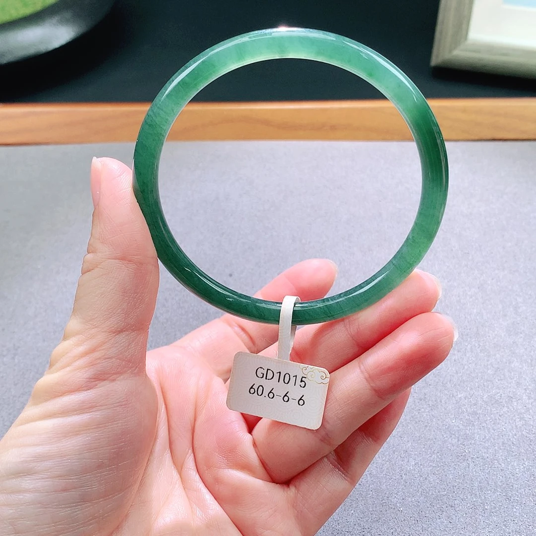 翡翠未镶嵌手镯天然翡翠手镯a货