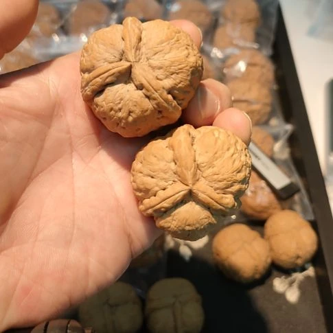 把件文玩核桃粗筋三棱