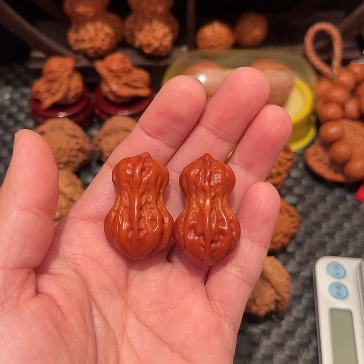 文玩核桃吊坠小花生