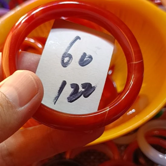 手镯玛瑙/玉髓未镶嵌